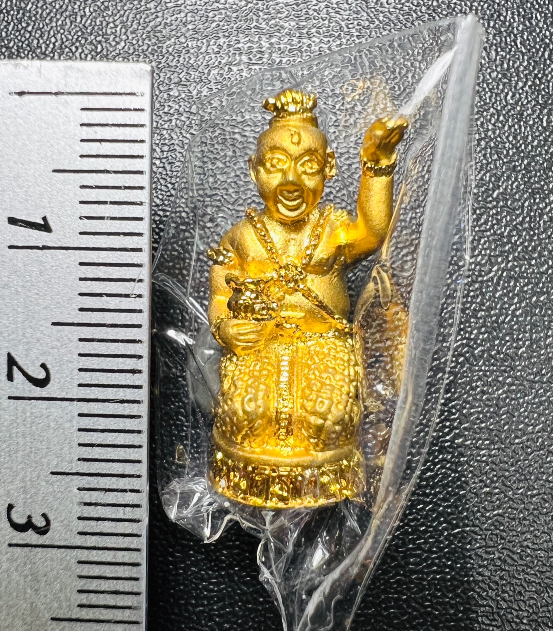 กุมารทองกวักทรัพย์ จุกเดียว (ชุปทอง) One-Tuft Kumarnthong Beckoning Wealth (Gold cover) SKU-01823