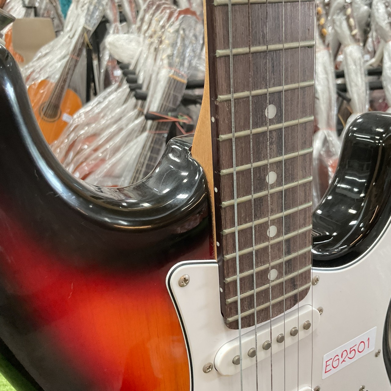 กีต้าร์ไฟฟ้า SELDER