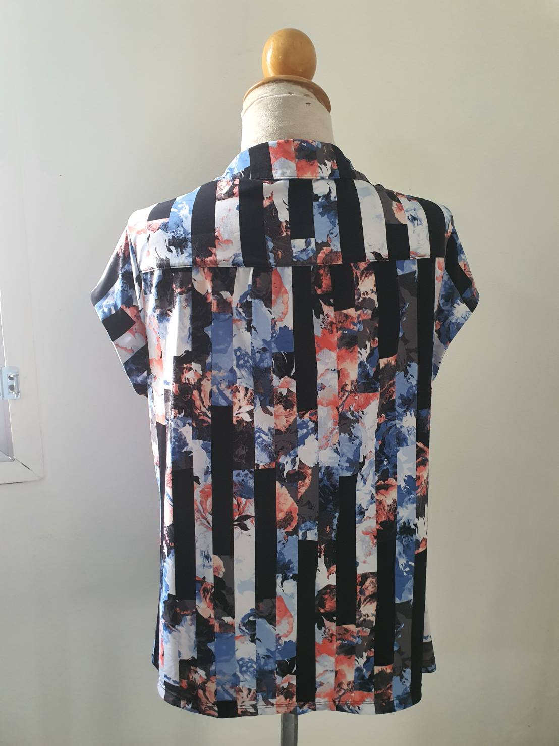 FF06087 เสื้อแฟชั่น มือสอง แบรนด์ ALFANI อก 42-45 นิ้ว