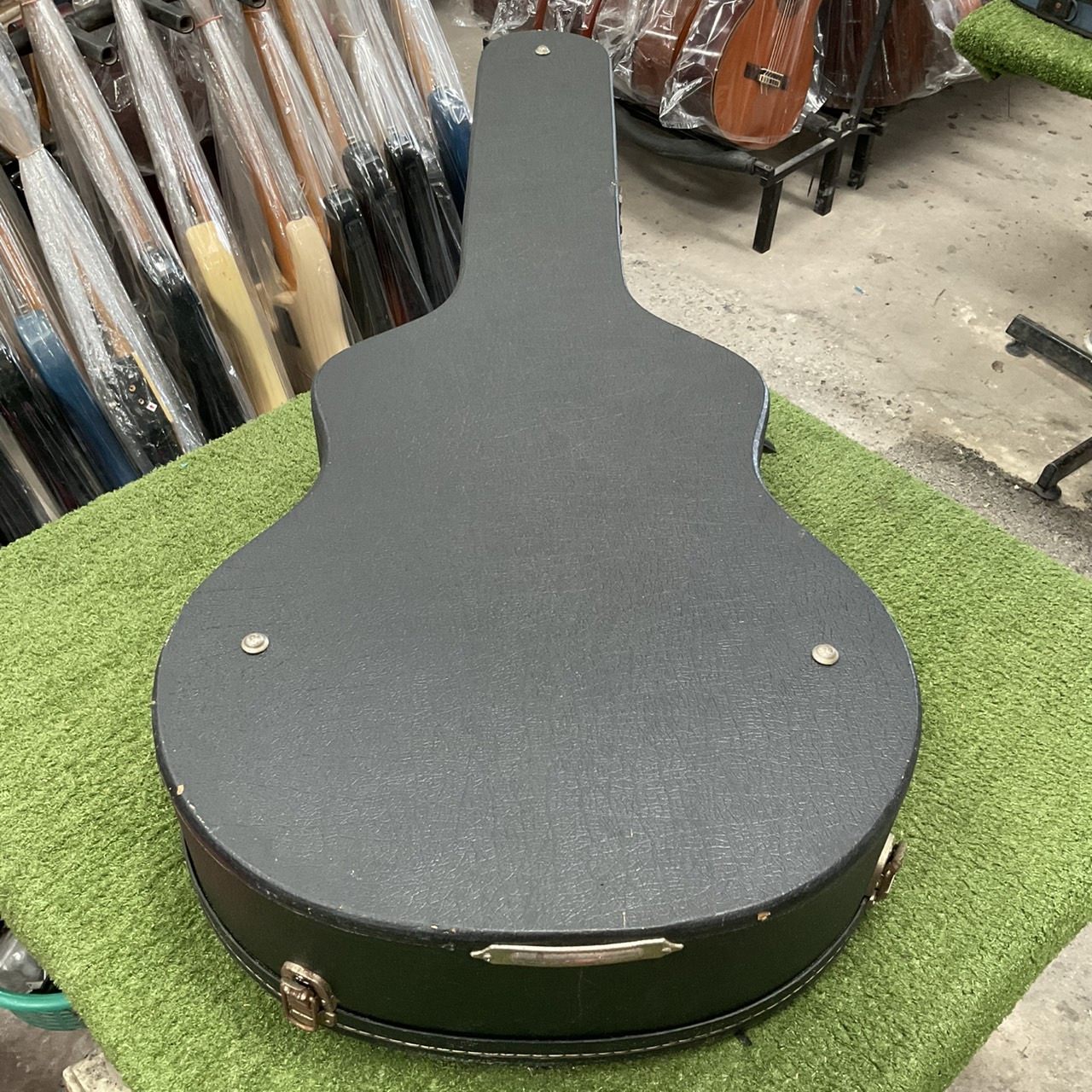 กล่องเคสกีต้าร์โปร่ง