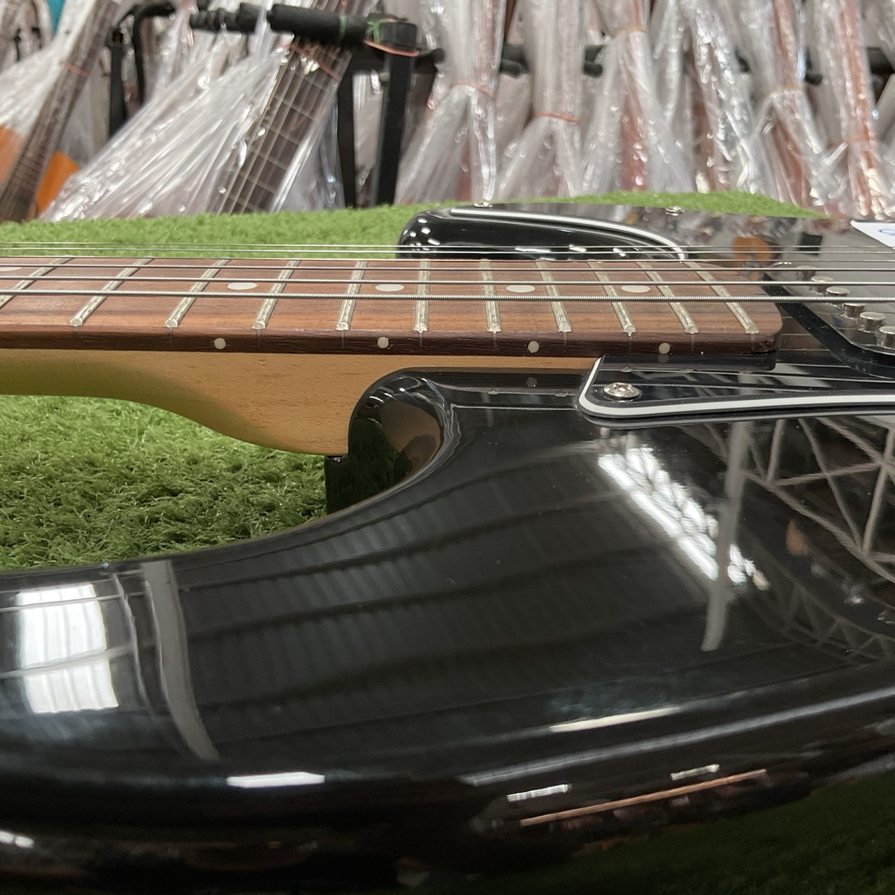 กีต้าร์ไฟฟ้า SELDER