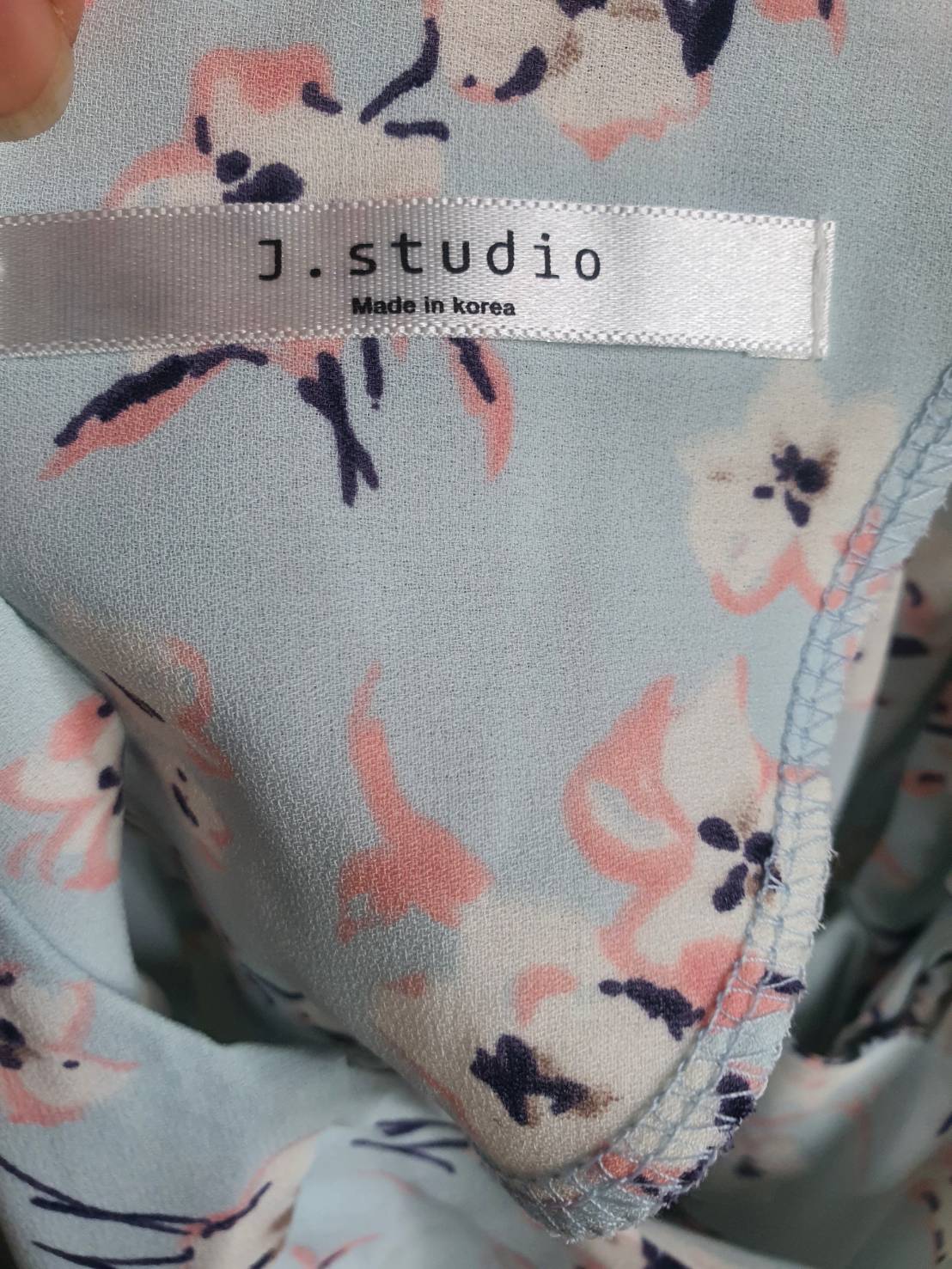 FF06440 เสื้อผ้ามือสอง ชีฟอง สีฟ้าอ่อน อก 37 นิ้ว