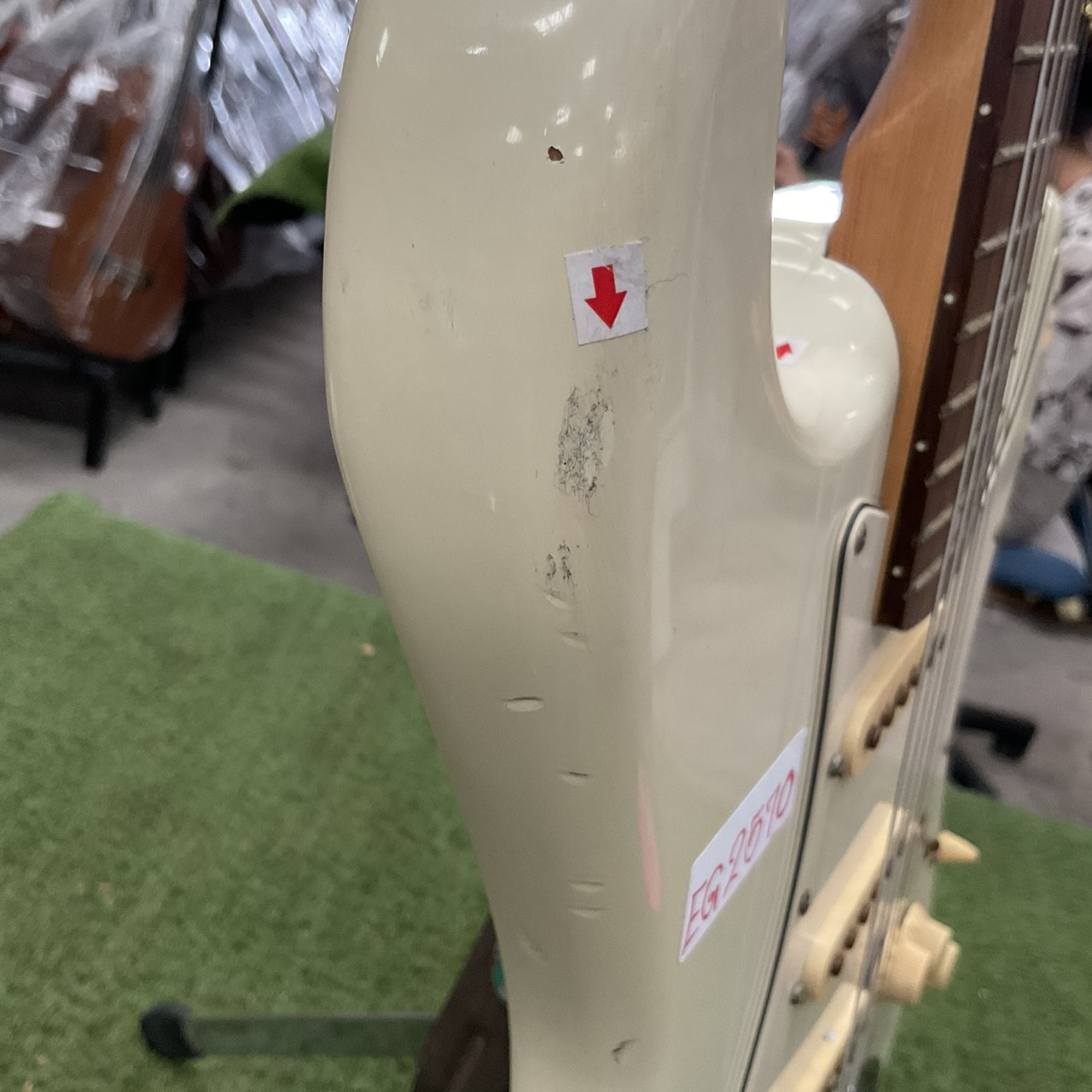 กีต้าร์ไฟฟ้า Photogenic