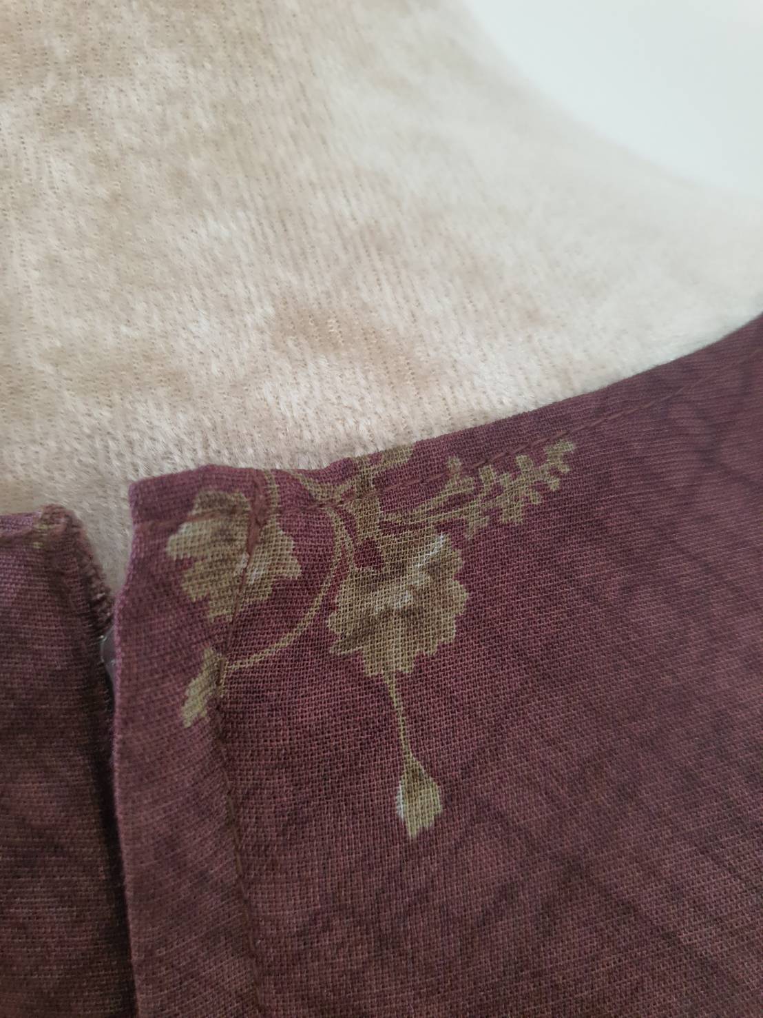 FF06687 เดรสชีฟอง ลายดอกไม้ สีน้ำตาล มือสอง อก 34 นิ้ว