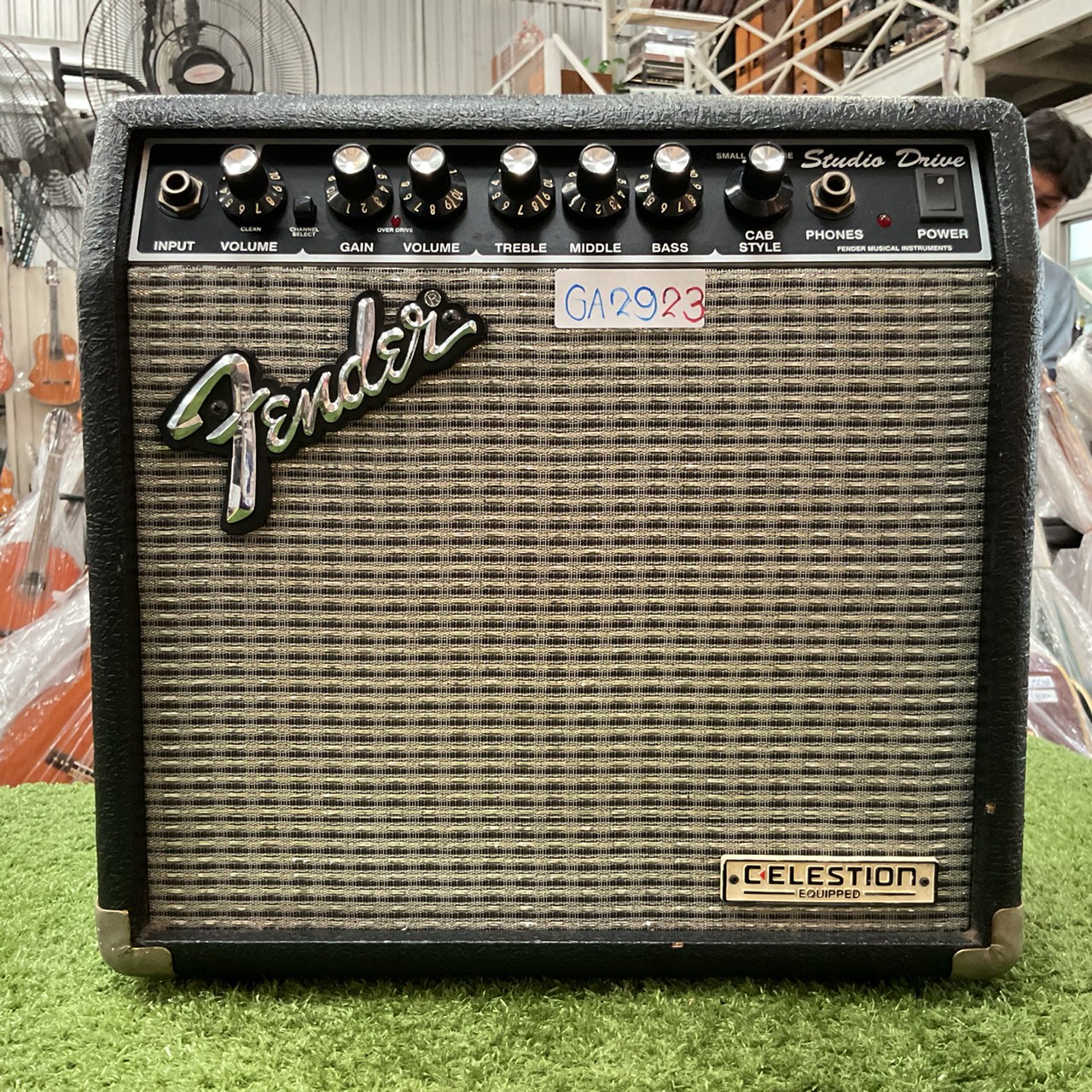 แอมป์กีต้าร์ FENDER : SD-15CE