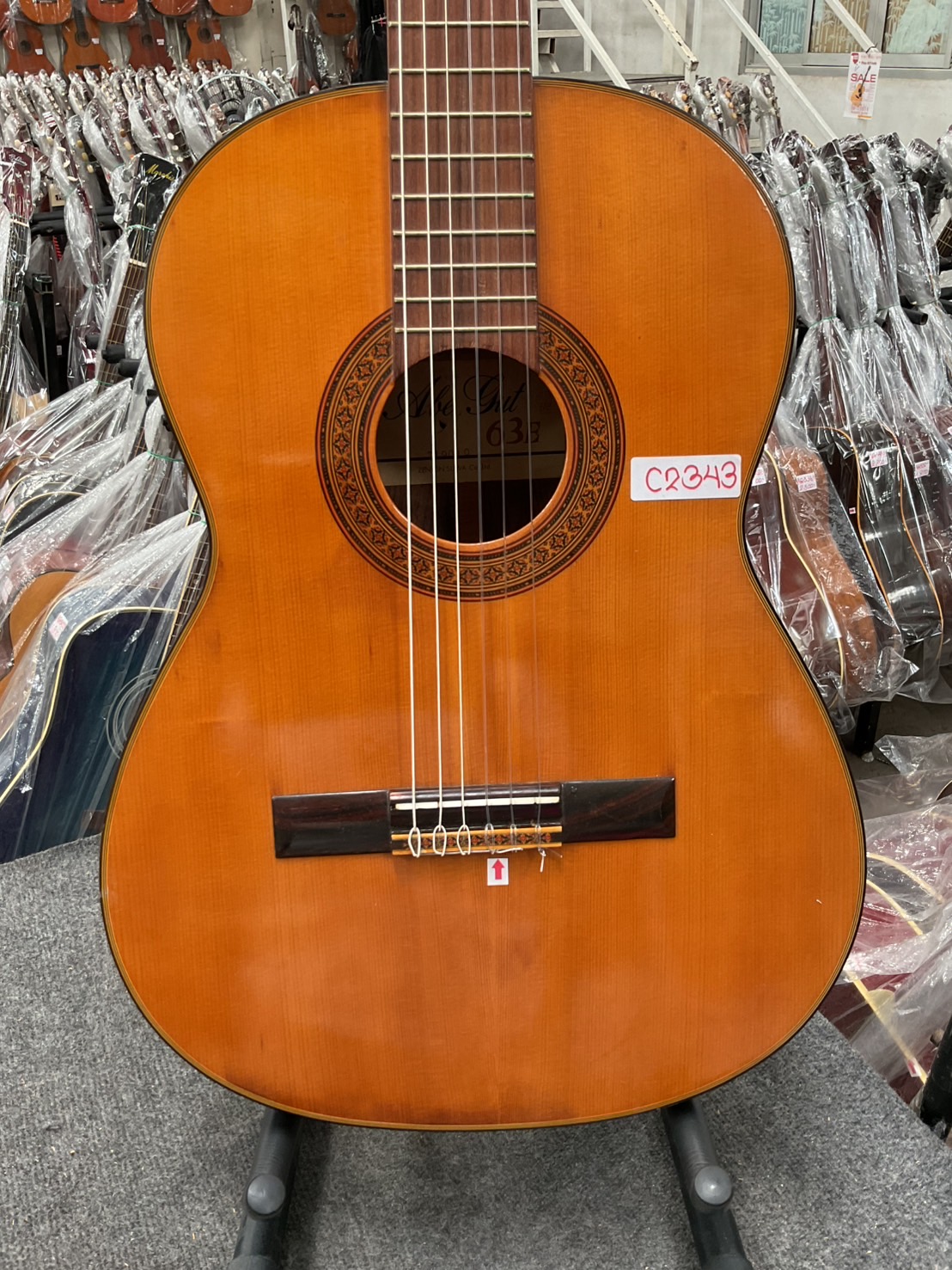 กีต้าร์คลาสสิค Abe Gut : 63E