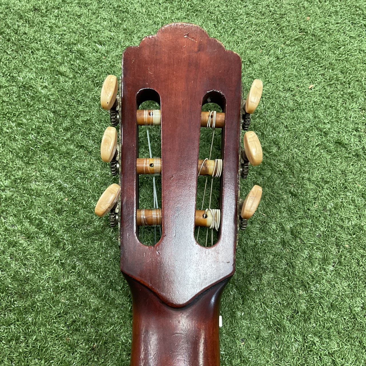 กีต้าร์คลาสสิค No Brand