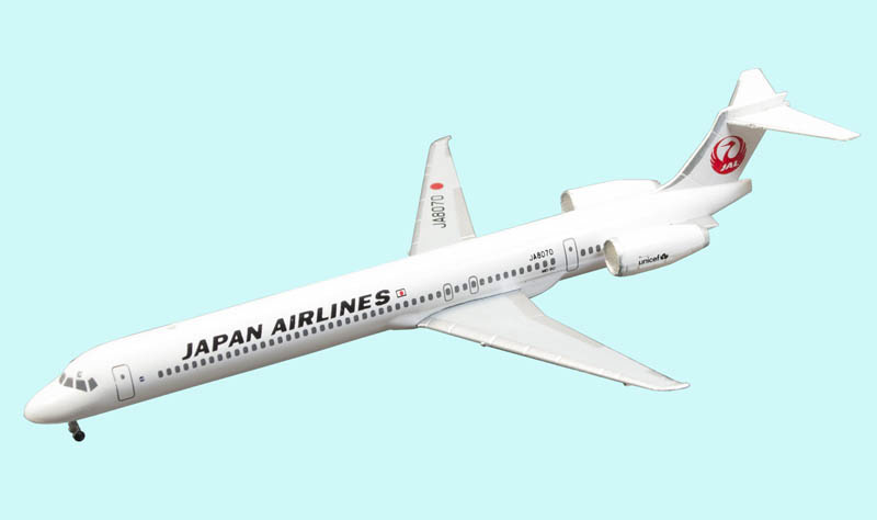 โมเดลเครื่องบินจำลอง ยี่ห้อเอฟทอย ขนาด 1/500 ชุด JAL Wing Collection Vol. 5 #3 MD-90 (JA8070)