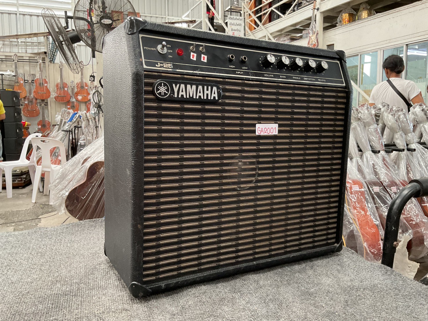 แอมป์กีต้าร์ YAMAHA : J-25