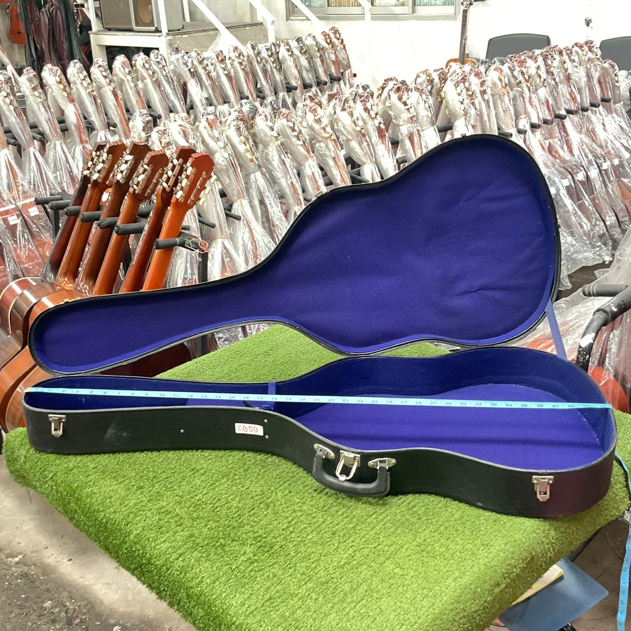 กล่องเคสกีต้าร์คลาสสิค