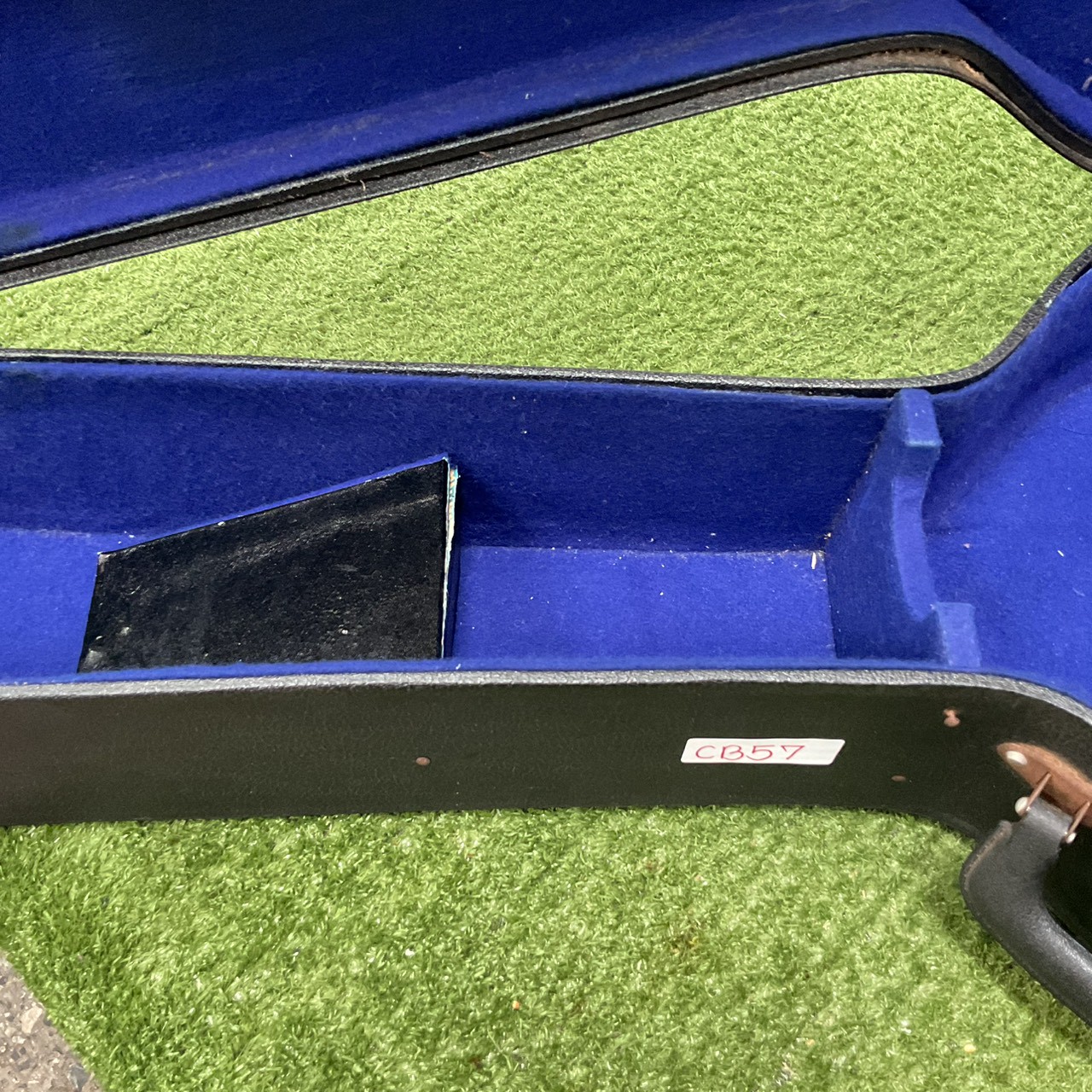 กล่องเคสกีต้าร์คลาสสิค