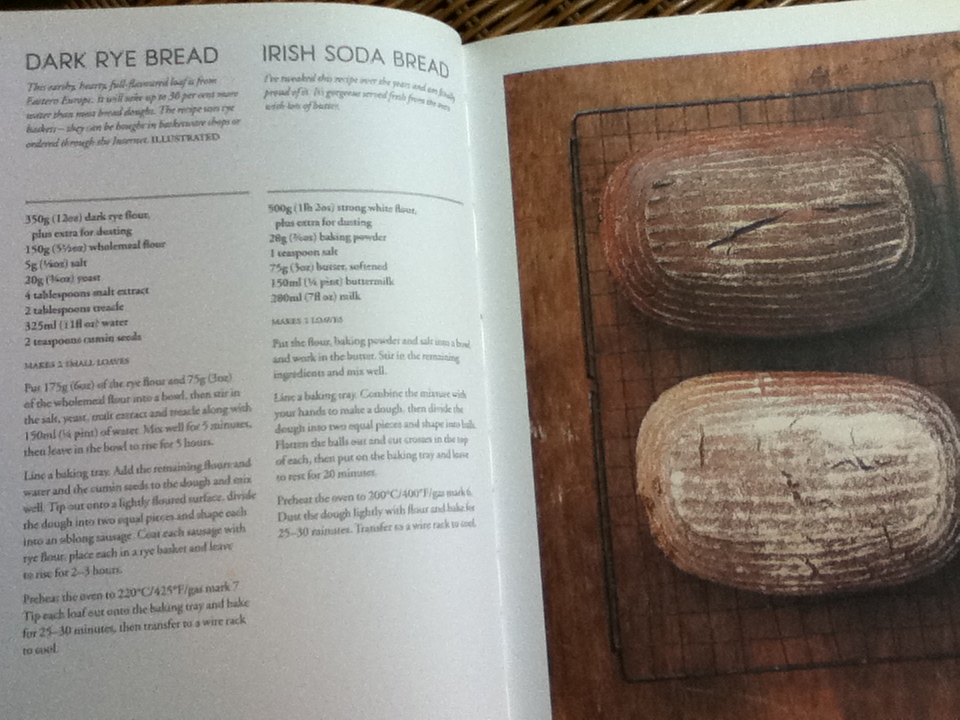 100 GREAT BREADS/ Paul Hollywood