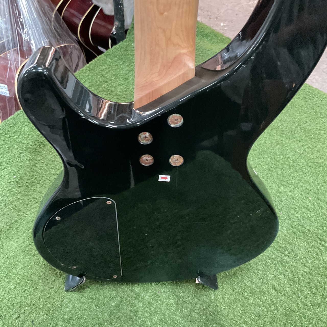 กีต้าร์เบส Aria Pro II