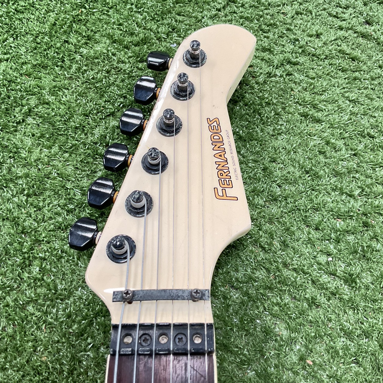 กีต้าร์ไฟฟ้า FERNANDES