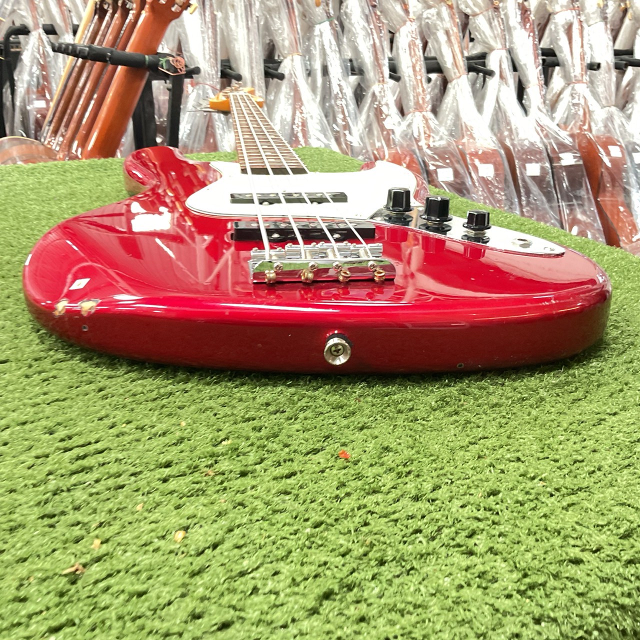 กีต้าร์เบส FERNANDES