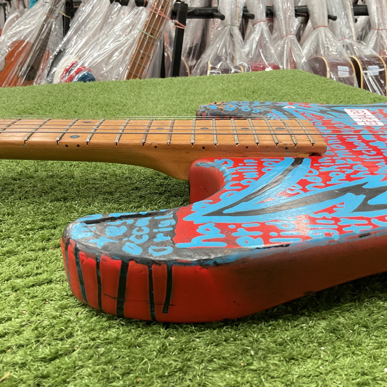 กีต้าร์ไฟฟ้า Photogenic