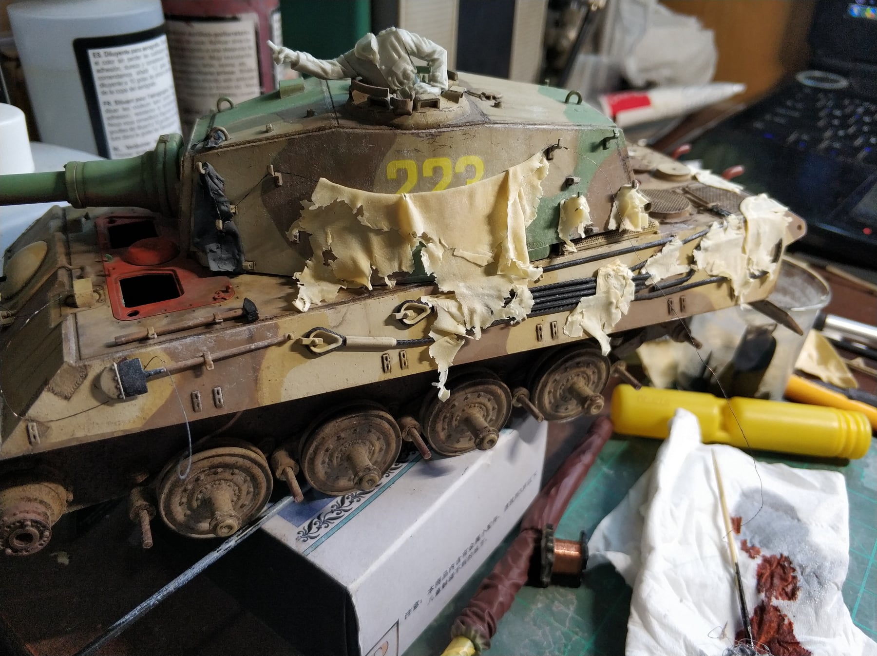 โมเดลรถถัง Meng Model ขนาด 1/35 TS-031 German Heavy Tank Sd.Kfz.182 KING TIGER (HENSCHEL TURRET)