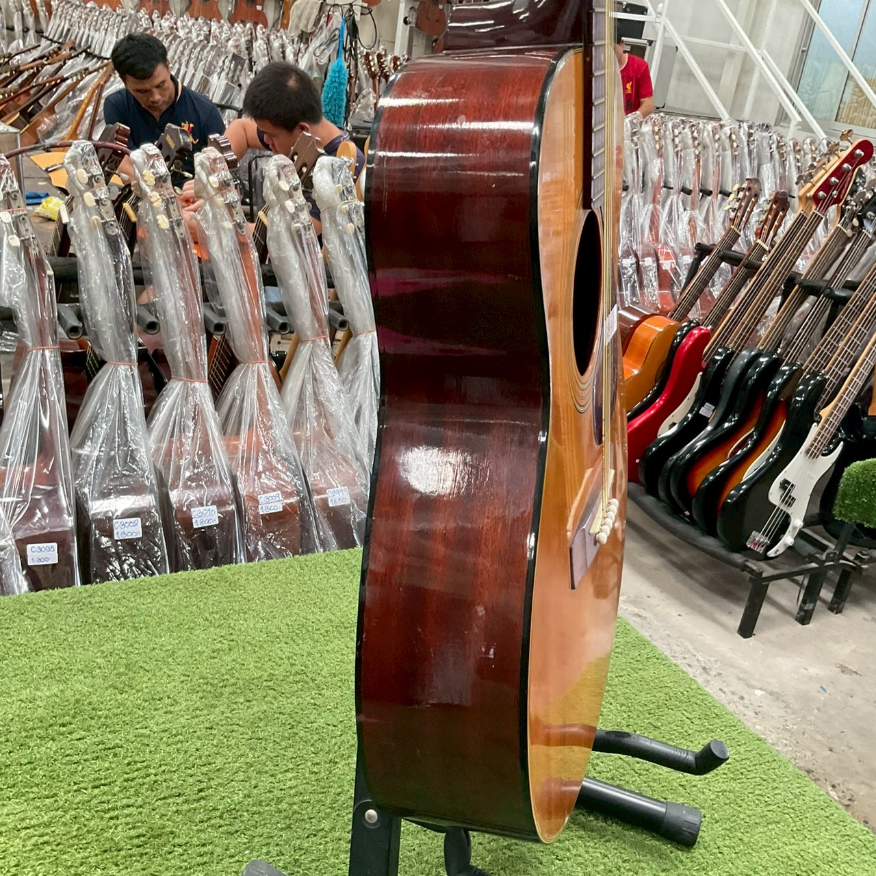 กีต้าร์โปร่ง YAMAHA : FG-130