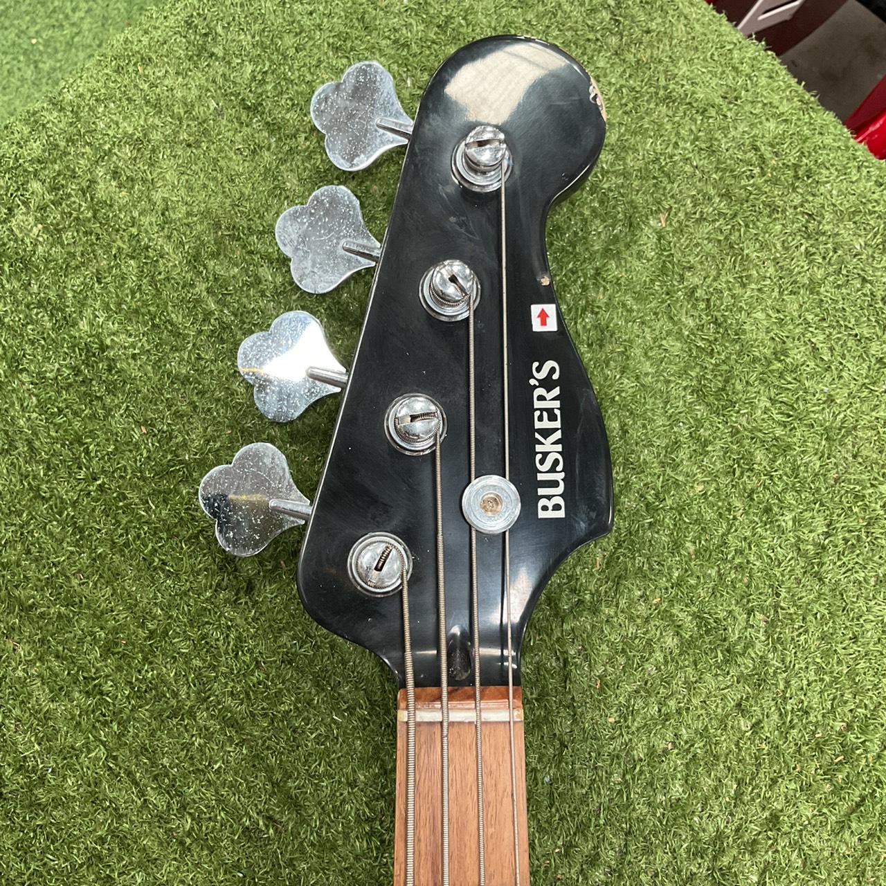 กีต้าร์เบส BUSKER'S
