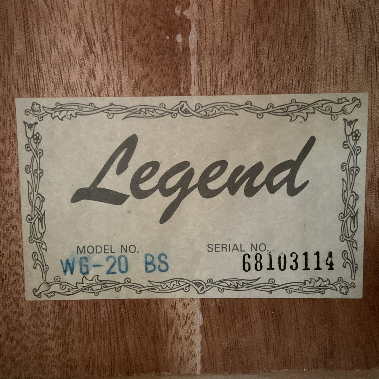 กีต้าร์โปร่ง Legend : WG-20 BS