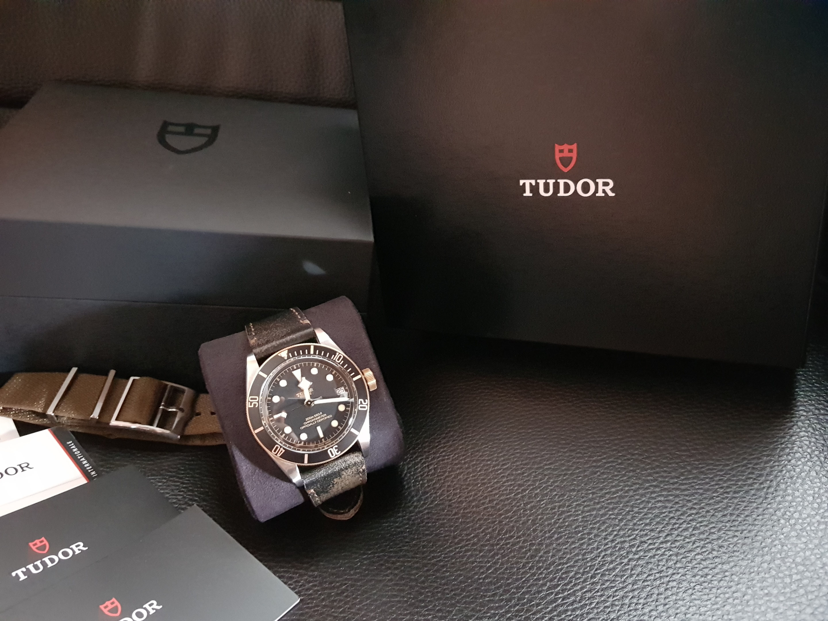 นาฬิกา Tudor Black Bay S&G ทูโทน ครบset ศูนย์ไทย