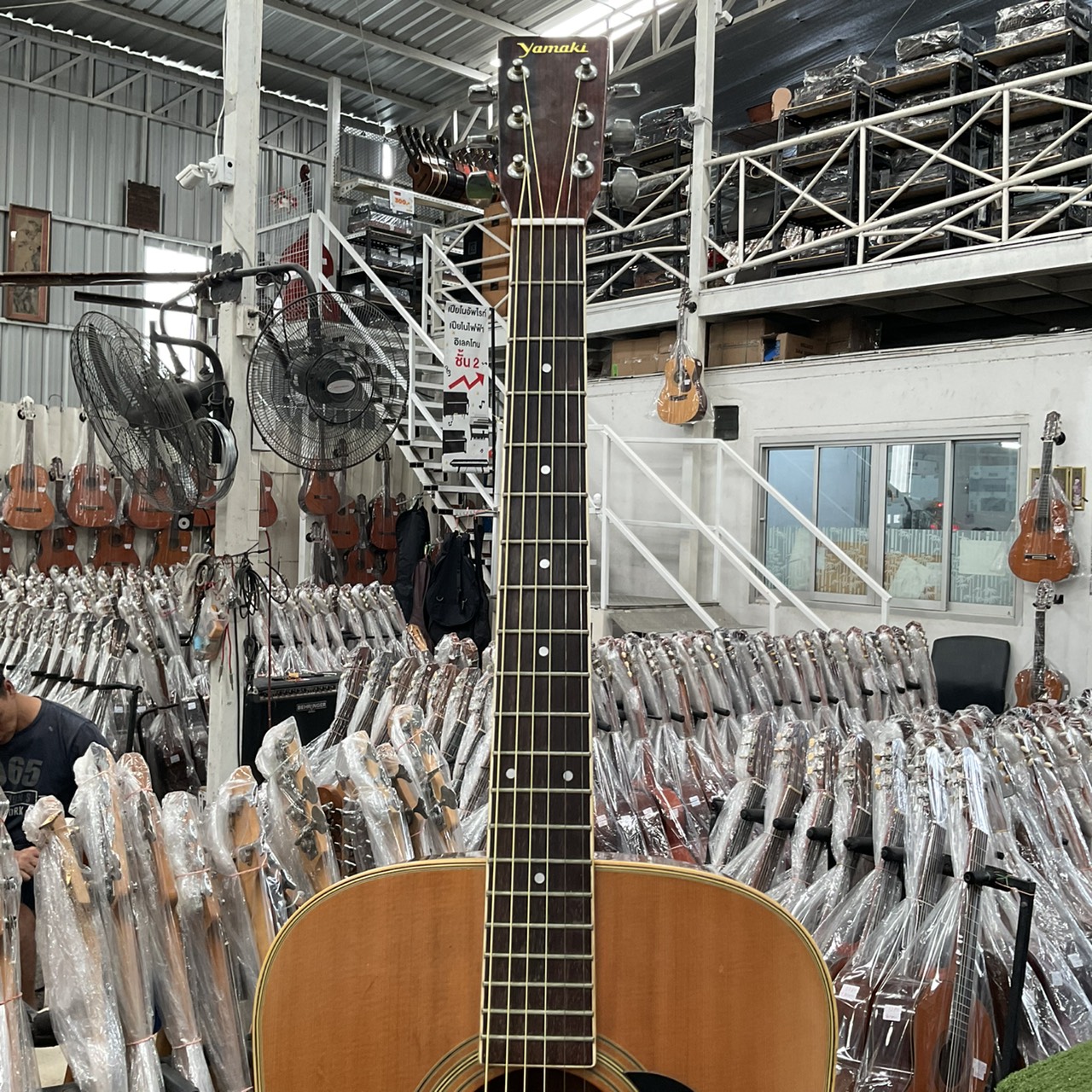 กีต้าร์โปร่ง Yamaki