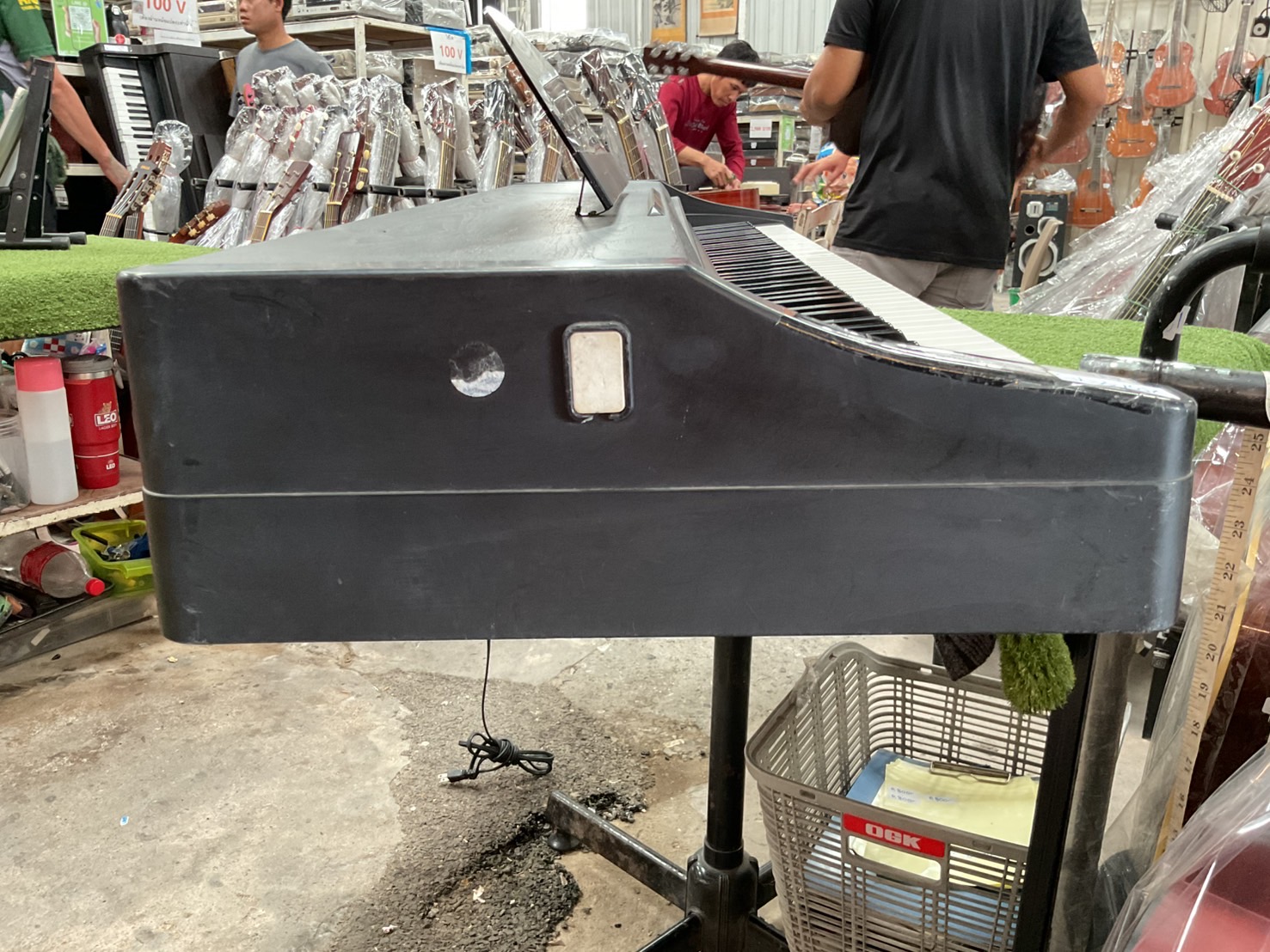 เปียโน KORG : C-16 สินค้าไม่พร้อมใช้งาน (ต้องซ่อม)