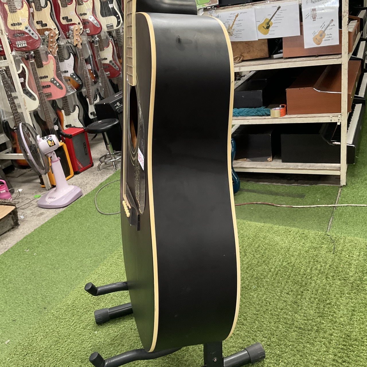 กีต้าร์โปร่ง HONEY BEE : W-15M BK