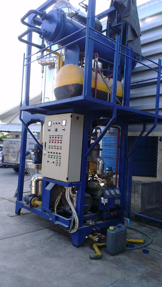 เครื่องทำน้ำแข็งหลอด ขนาด 5 ตัน, คอมเพรสเซอร์ Gram ,น้ำยาทำความเย็นเป็นแอมโมเนีย