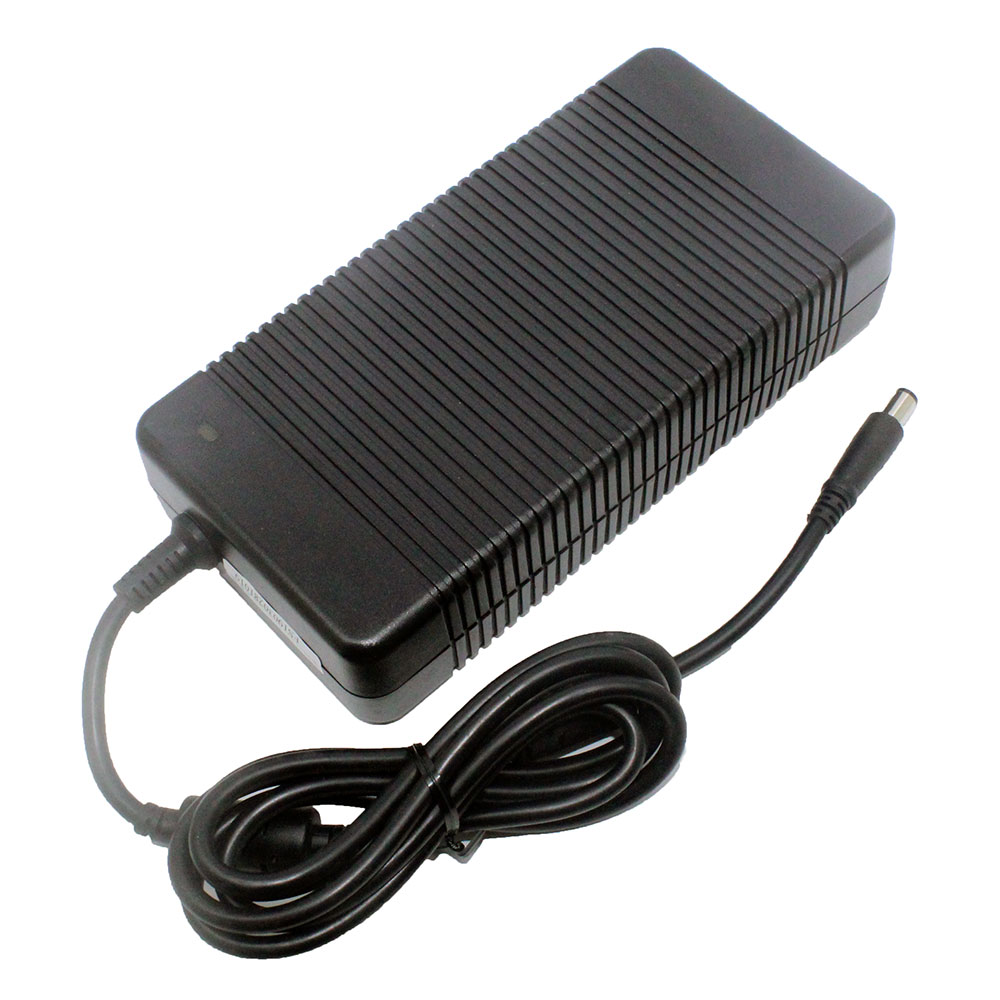 Adapter Dell 19.5V/12.3A (7.4*5.0mm)