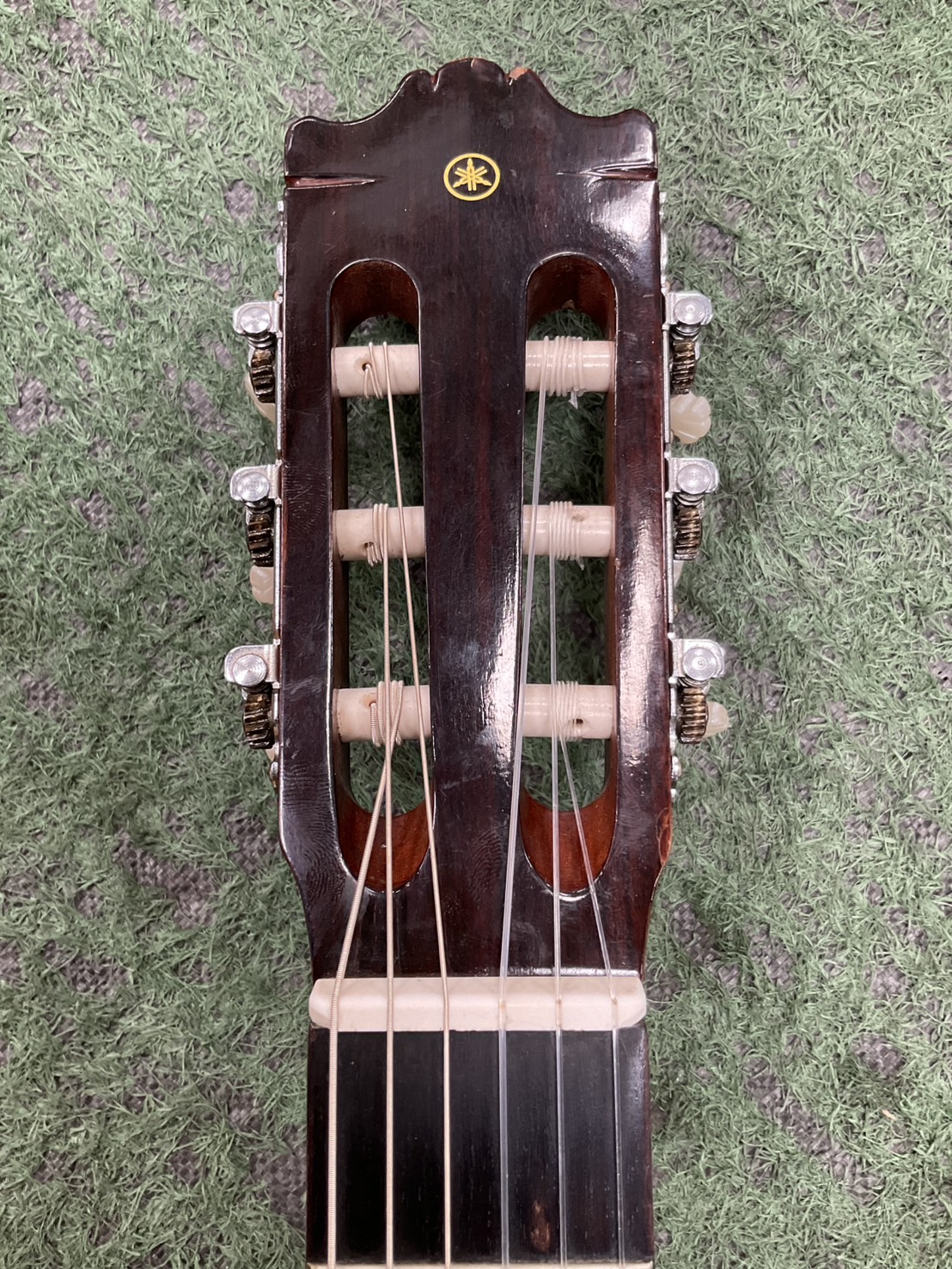 กีต้าร์คลาสสิค YAMAHA : C-180