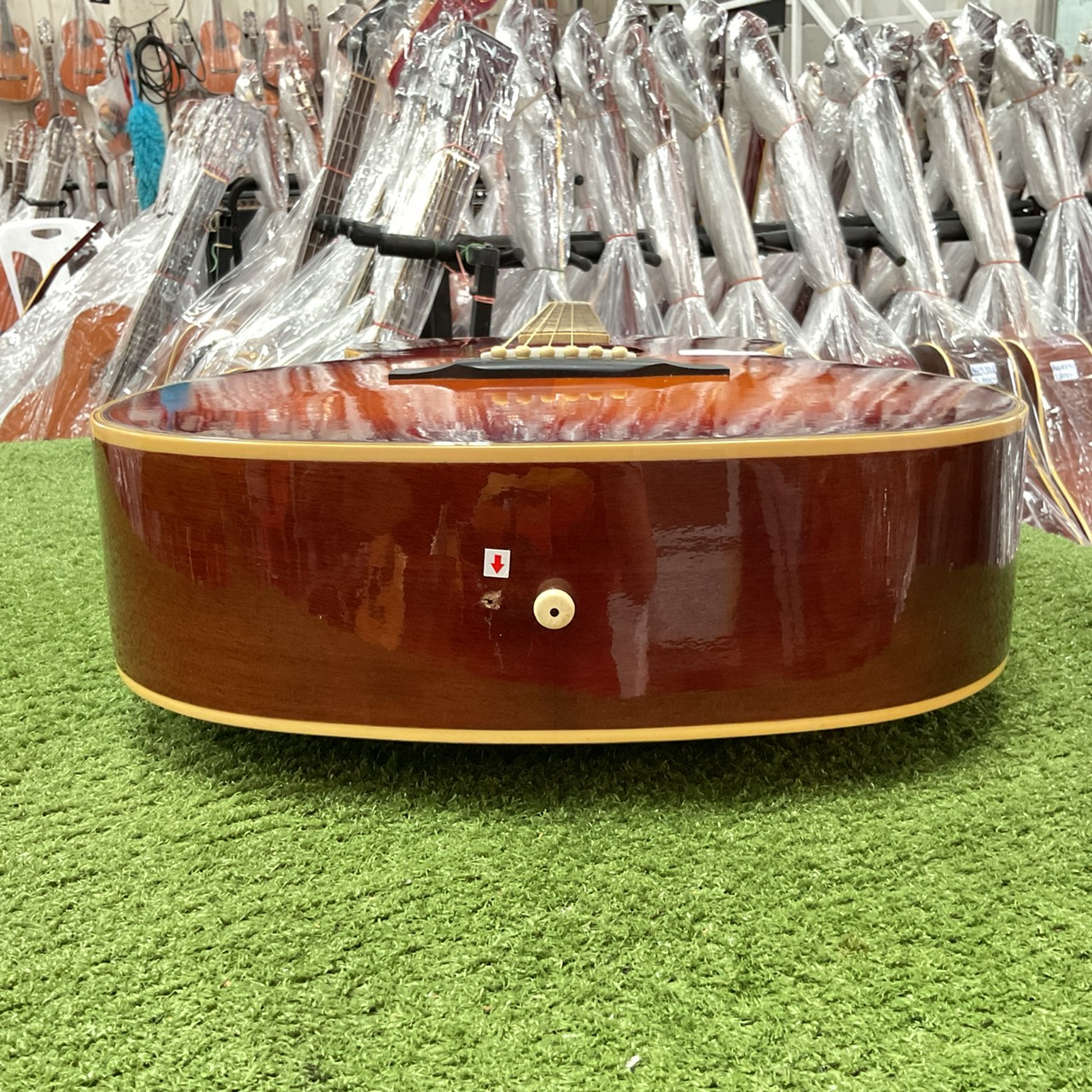 กีต้าร์โปร่ง Morris : MF-207