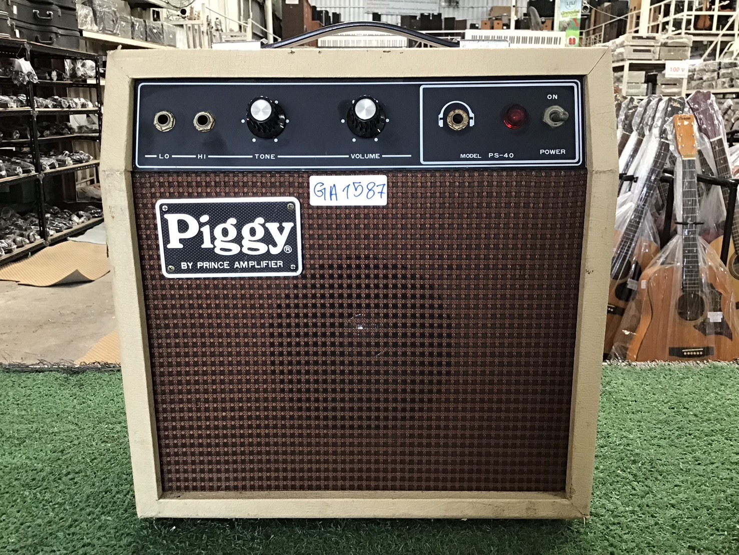แอมป์กีต้าร์ Piggy : PS-40