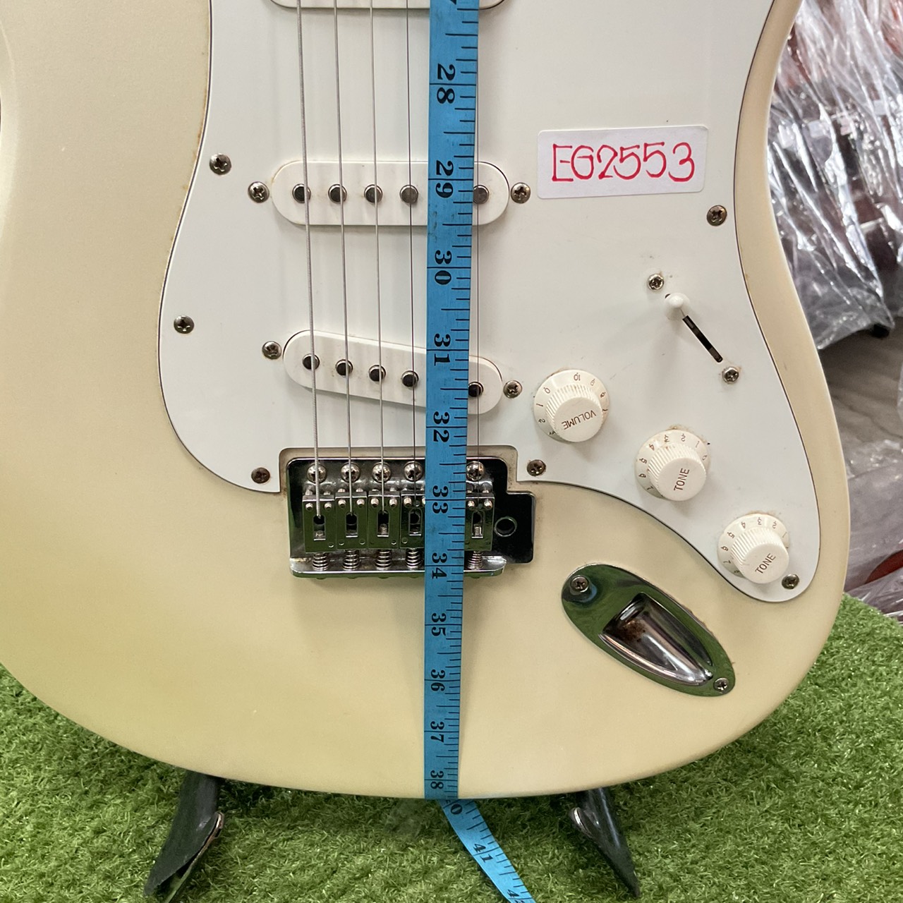 กีต้าร์ไฟฟ้า Mavis