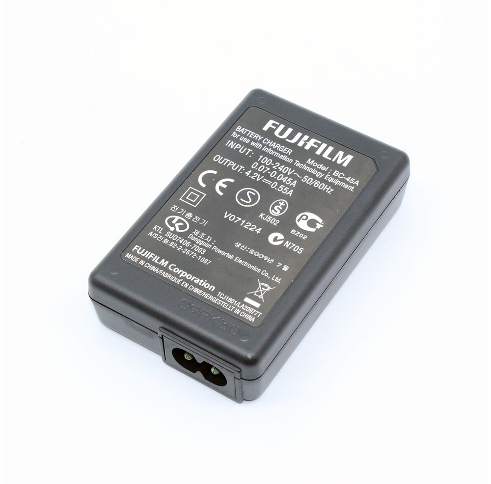 แท่นชาร์จแบตกล้อง Fuji รุ่น BC-45 (NP-45)