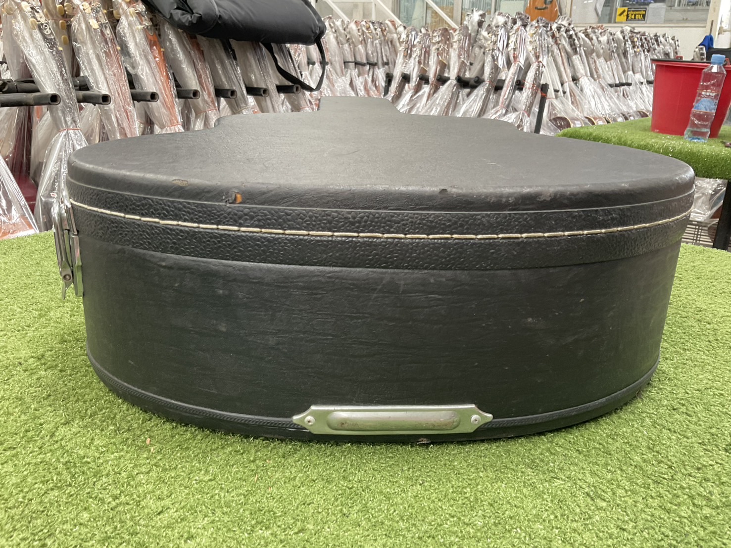 กล่องเคสกีต้าร์โปร่ง