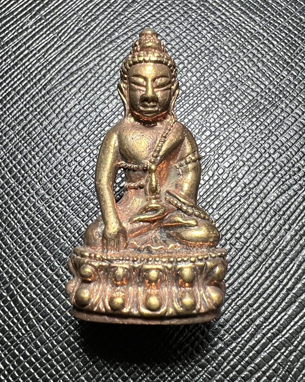 พระกริ่งพนมรุ้ง (เนื้อทองแดงเถื่อน) Phra Kring Phanom Rung (Copper material). SKU-03268