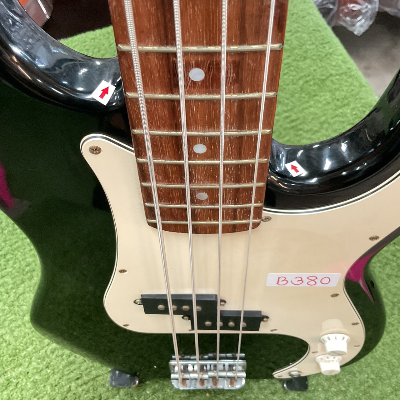 กีต้าร์เบส Flavor