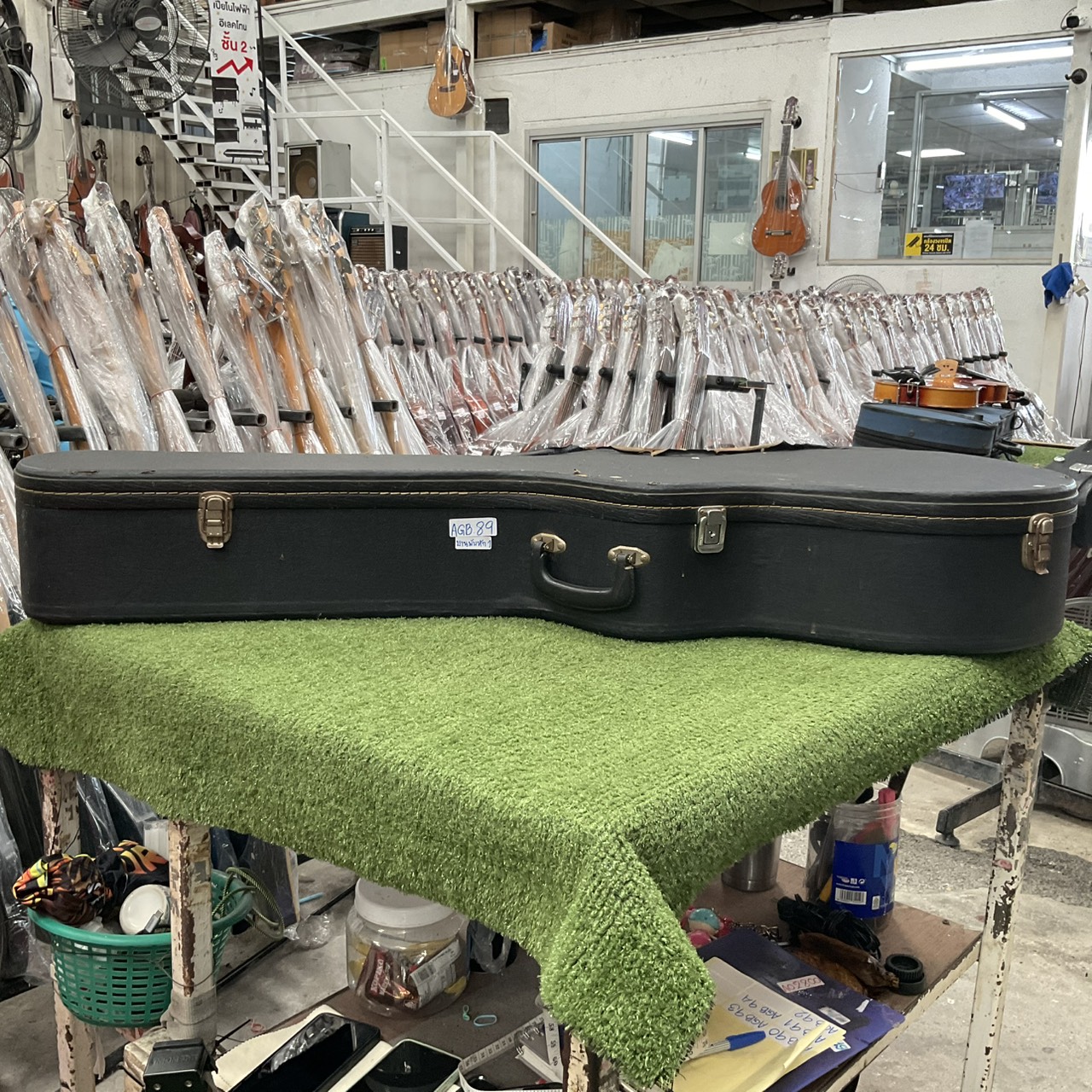 กล่องเคสกีต้าร์โปร่ง