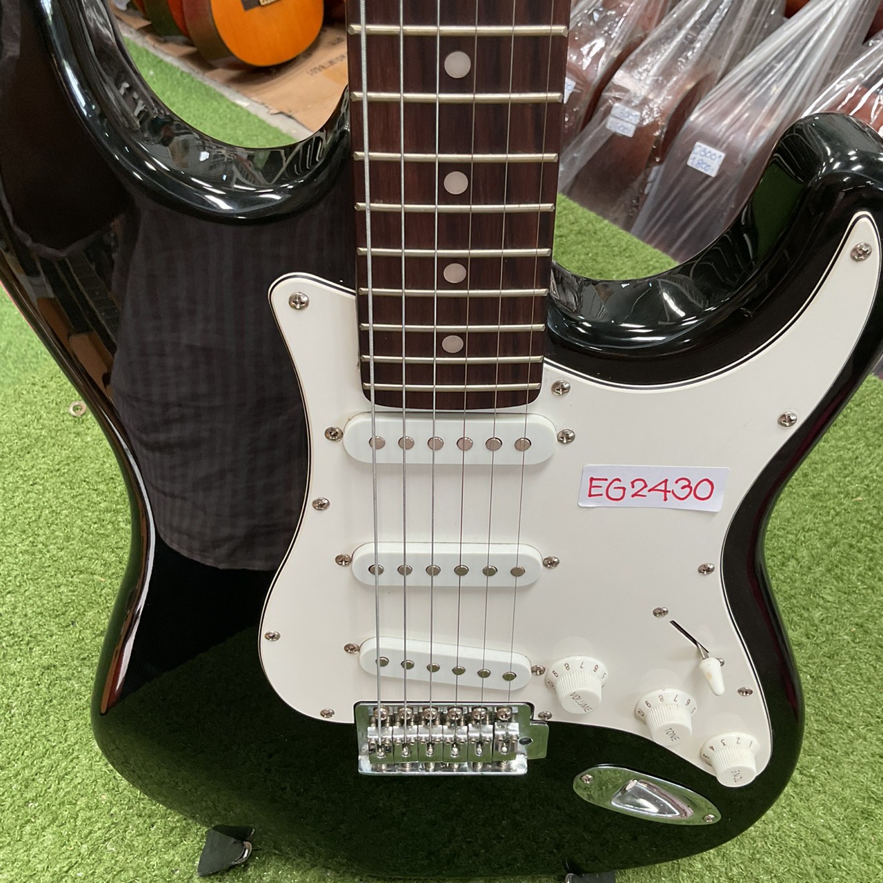 กีต้าร์ไฟฟ้า SELDER