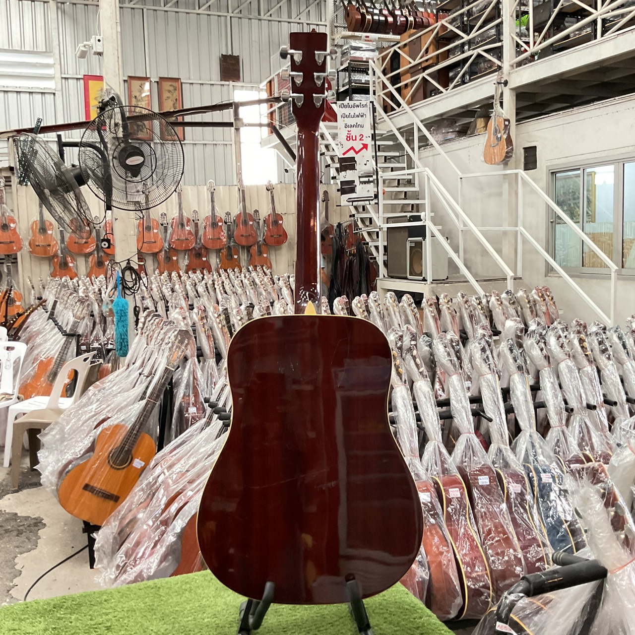 กีต้าร์โปร่ง Legend : LAW-25 BS