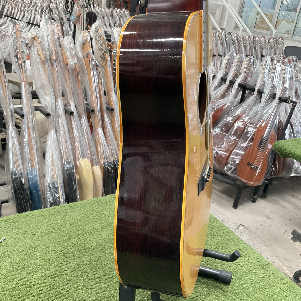 กีต้าร์โปร่ง Morris : W-23