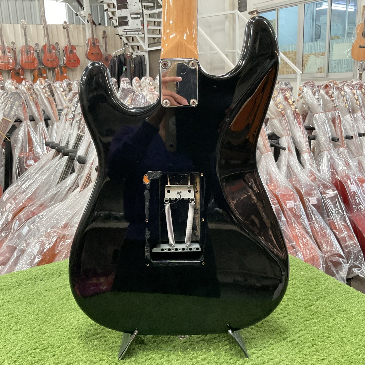 กีต้าร์ไฟฟ้า BUSKER'S