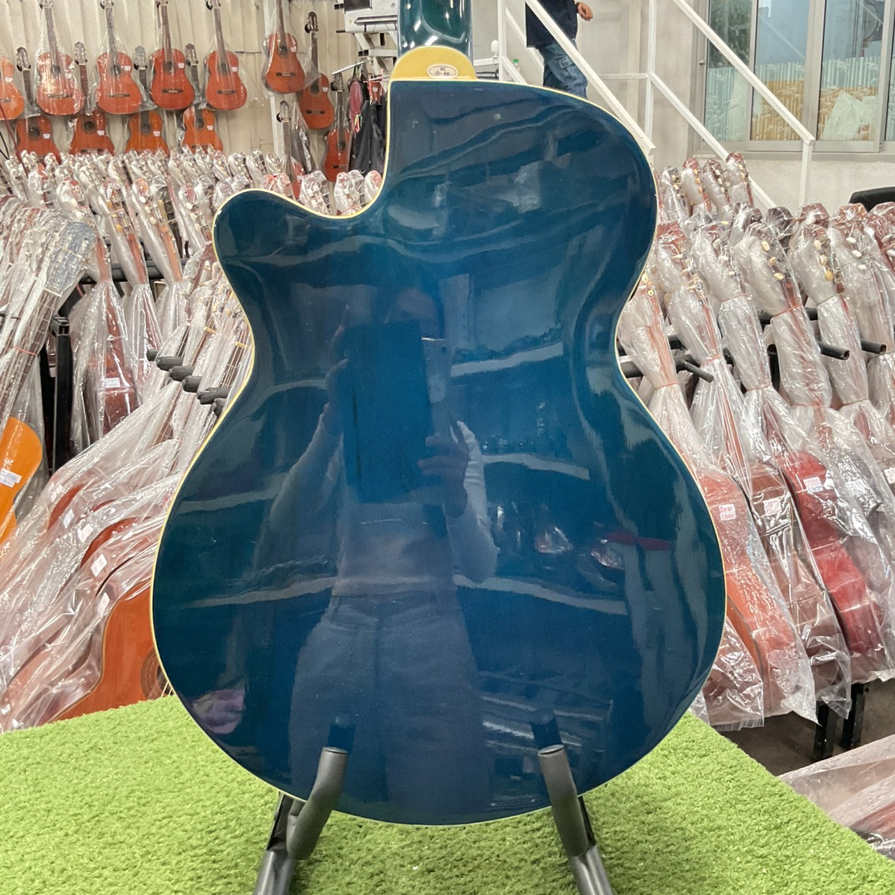 กีต้าร์โปร่งไฟฟ้า Sepia Crue : EAW-180-BLS