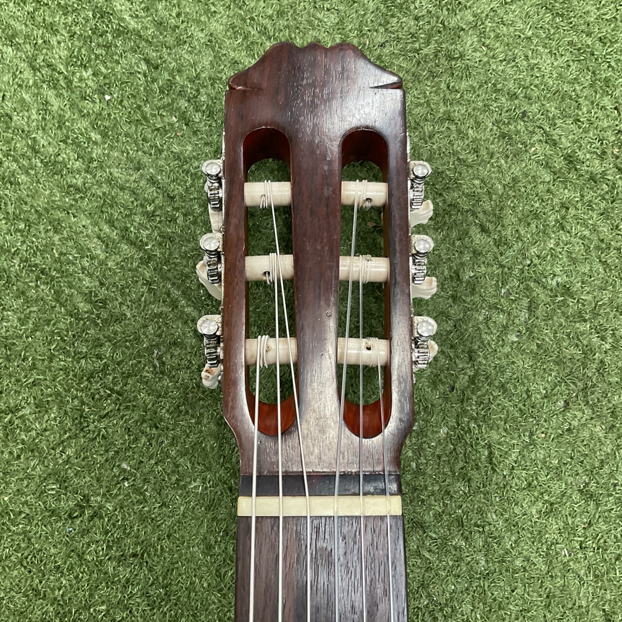 กีต้าร์คลาสสิค Aria : AC10