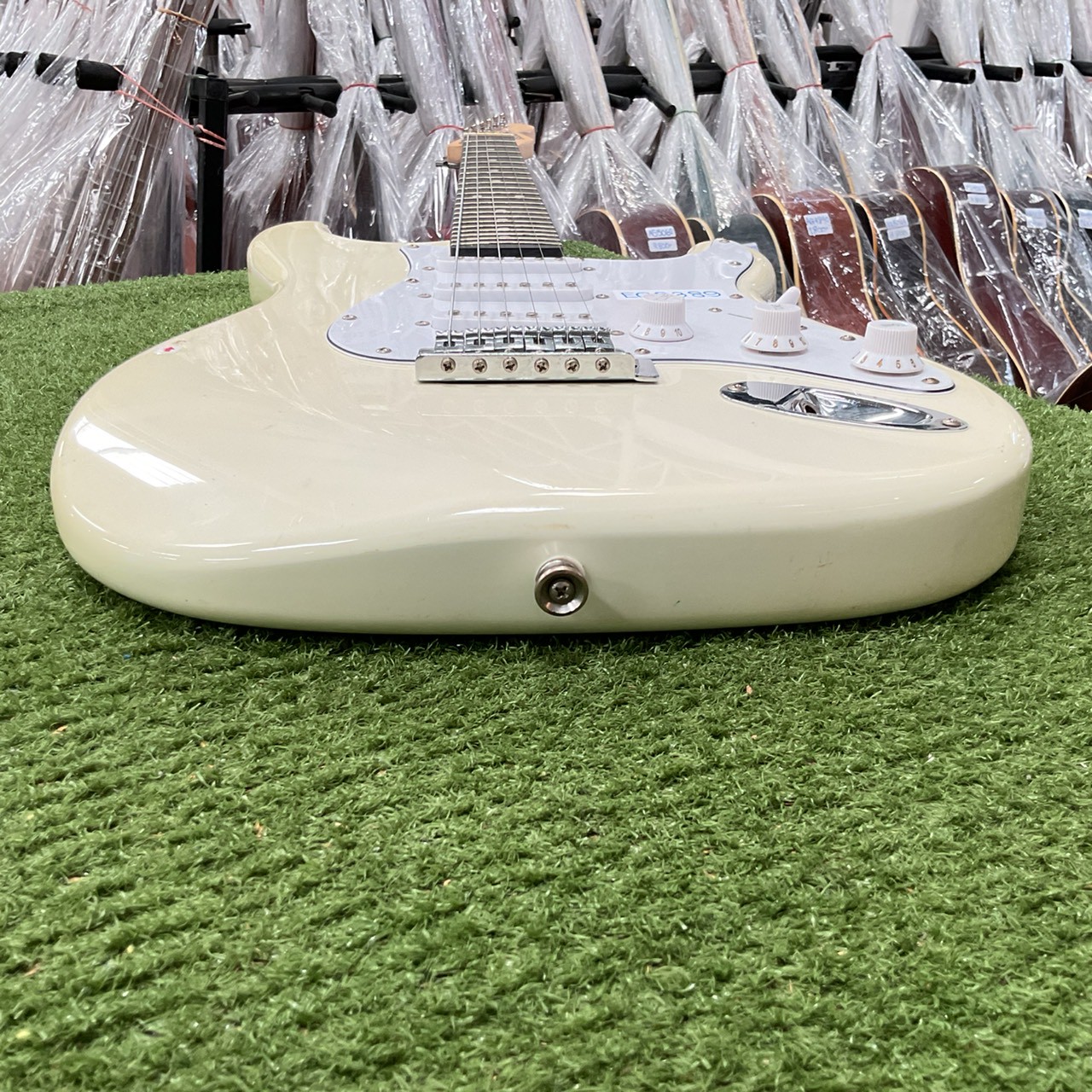 กีต้าร์ไฟฟ้า SELDER