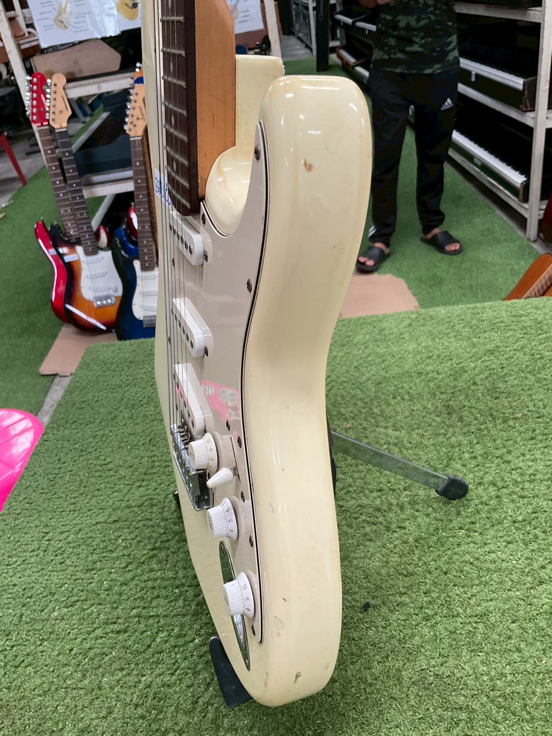 กีต้าร์ไฟฟ้า PhotoGenic