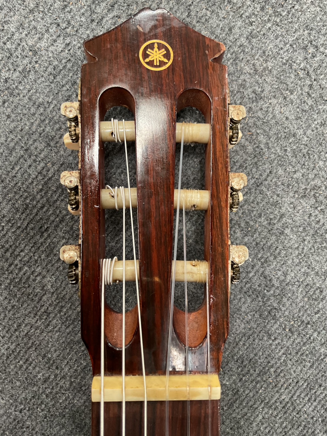 กีต้าร์คลาสสิค YAMAHA : G-70A