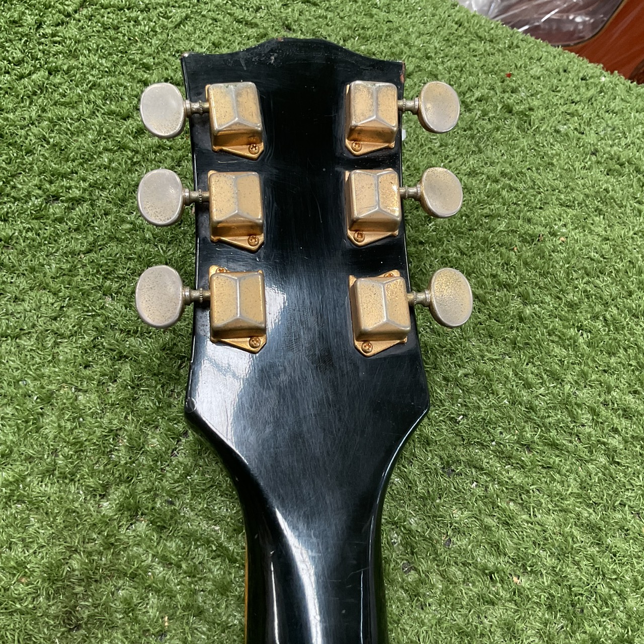 กีต้าร์ไฟฟ้า Marchis