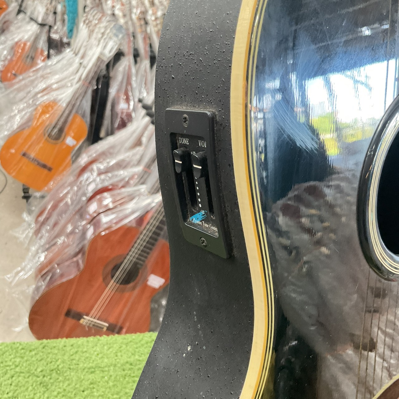 กีต้าร์โปร่งไฟฟ้า Bluesfeel : FA-330